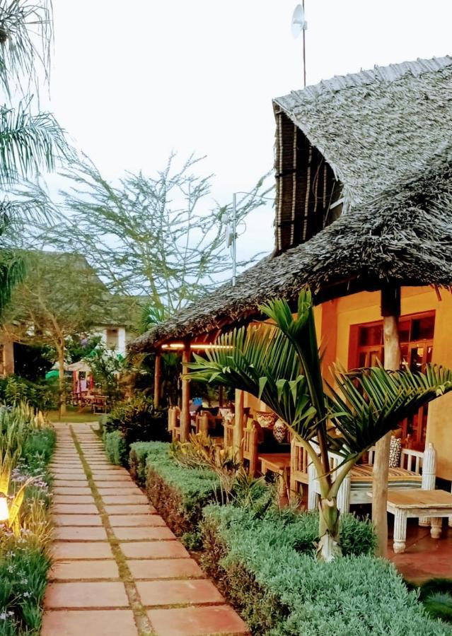 The Last Village Lodge Athi River Екстериор снимка